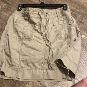 tan skirt size 4 never worn